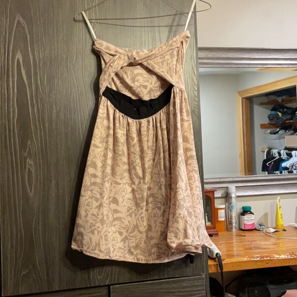 Aritzia - Small - Talula Dress - Pink - Picture 2 of 2